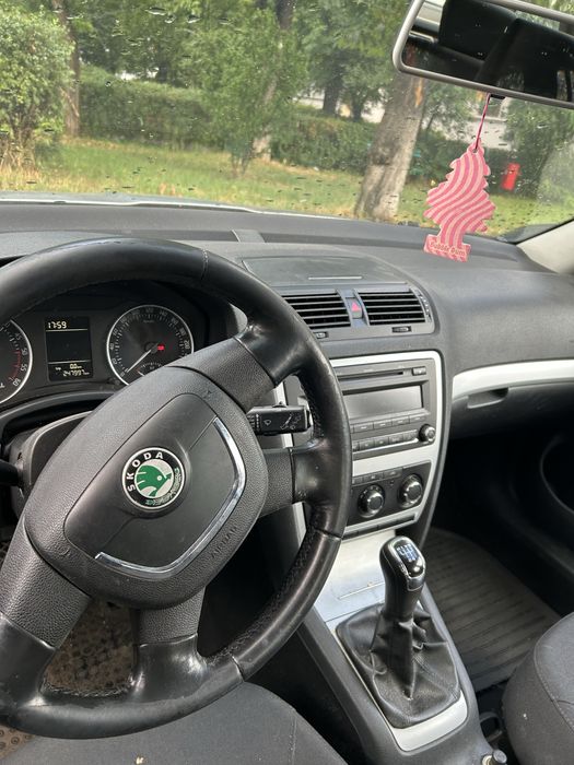 SKODA Octavia 2011 — imagine 4