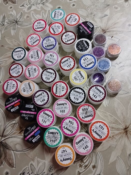 De vânzare kit de unghii !