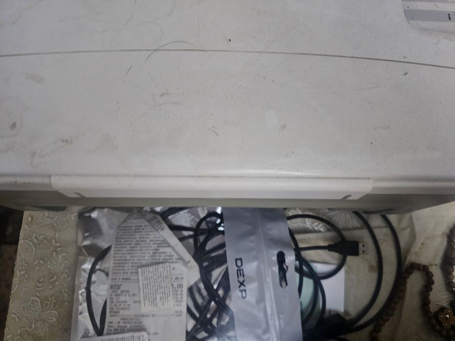 HP DeskJet F380 принтер и сканер