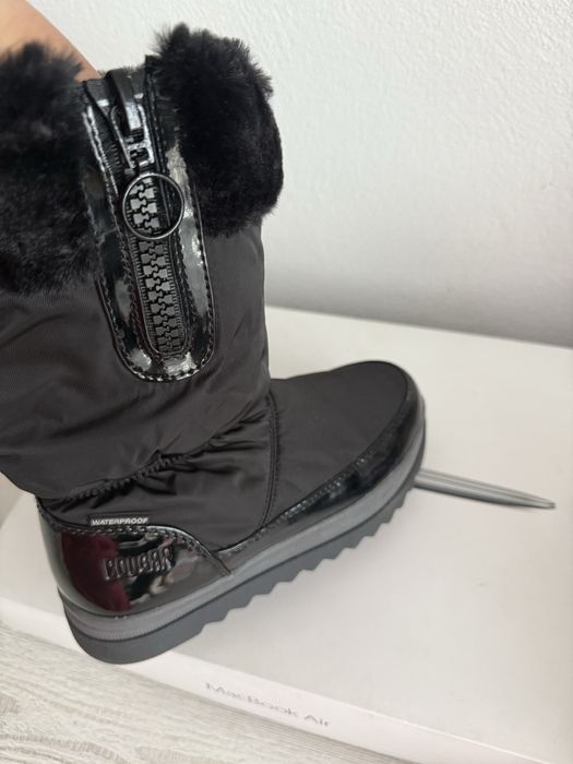 Ghetute Cougar impermeabie, marime 32