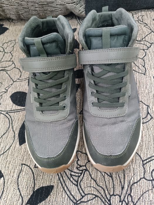 Непромокаеми високи обувки