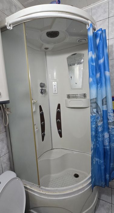 Продам душевую кабину