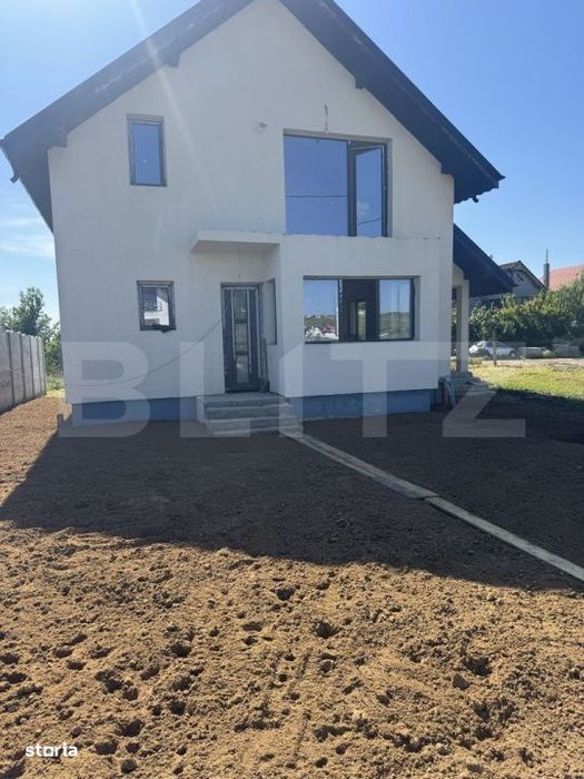 Casa P+M, exterior finisat, interior la gri, 500 mp teren, Simnicul de