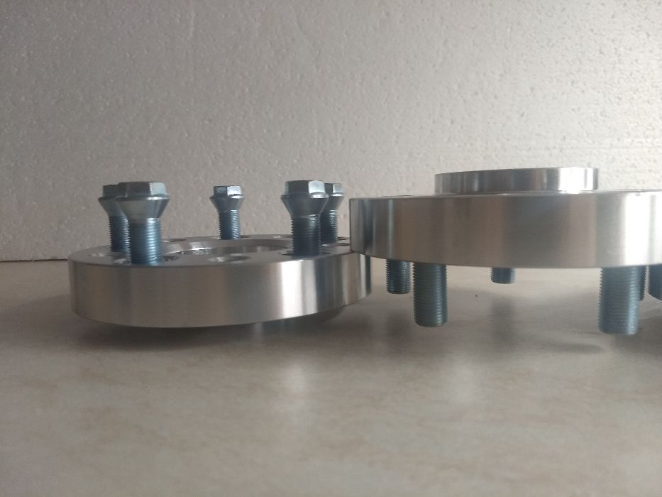 Flanse Distantiere Dacia Duster 25 mm prindere dubla Prezoanele inclus