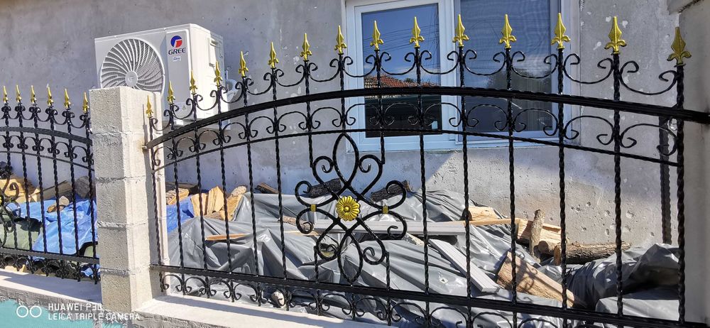 Огради, врати, парапети