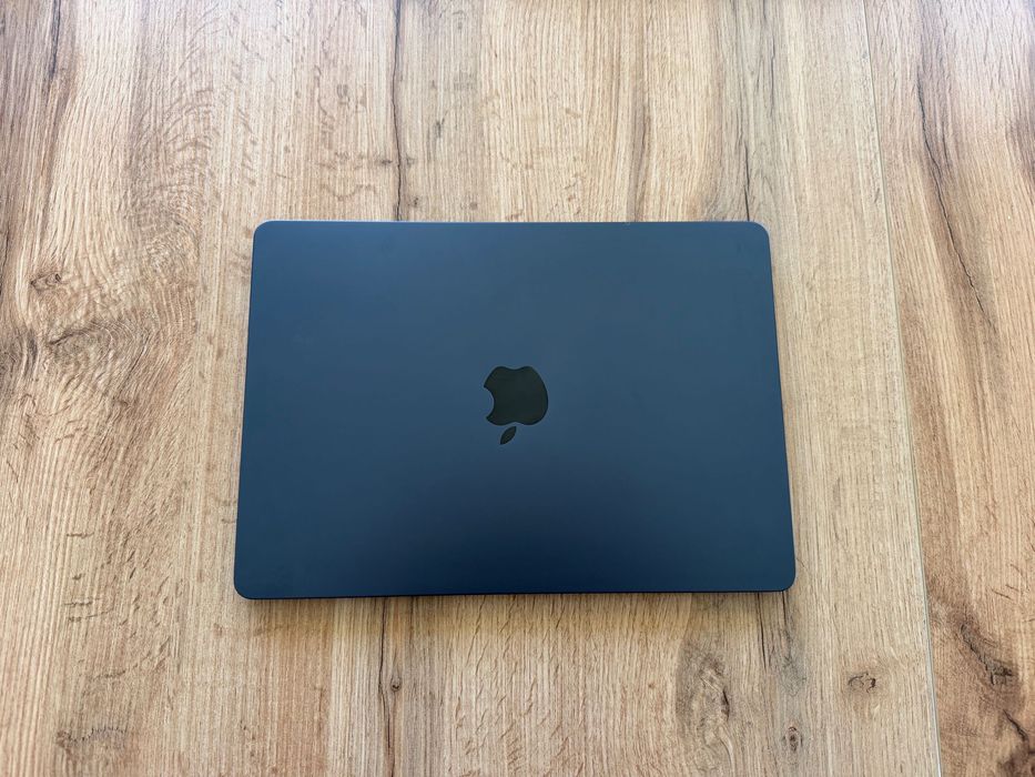 MacBook Air 13" M5 Chip 10-CPU, 10-GPU, 16GB RAM, 1TB SSD В ГАРАНЦИЯ ДО 6.04.2027г.