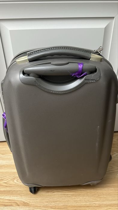 Чемодан размер S Ambassador