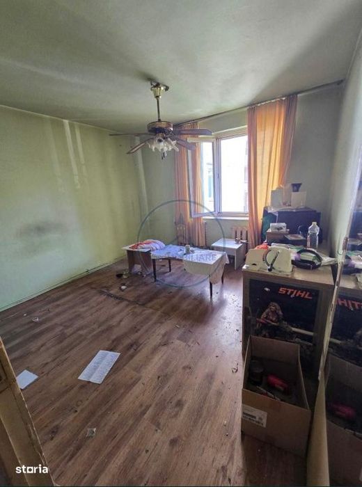 Apartament 4 camere etaj 1 str Rodnei