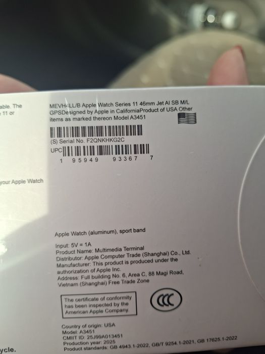 Наушники и часы AirPodsPro