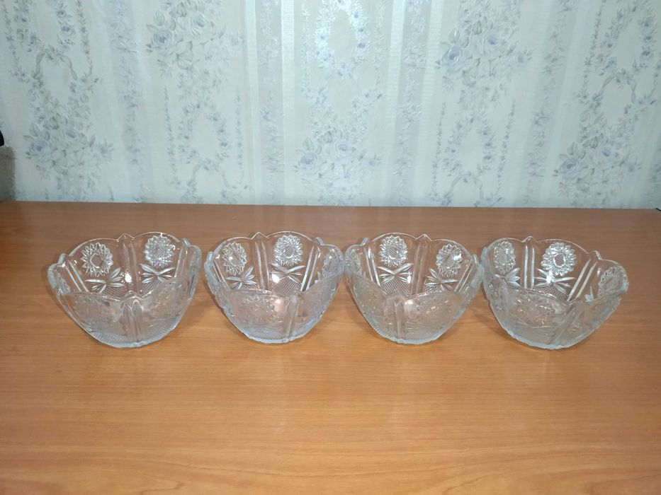 Маленькие вазочки. 4 шт