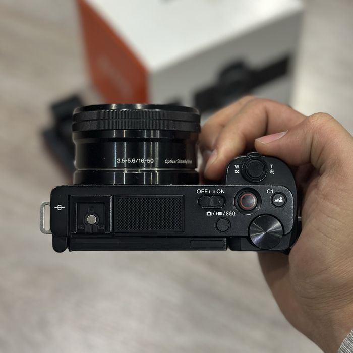 Фотоаппарат Sony ZV-E10 kit 16-50mm