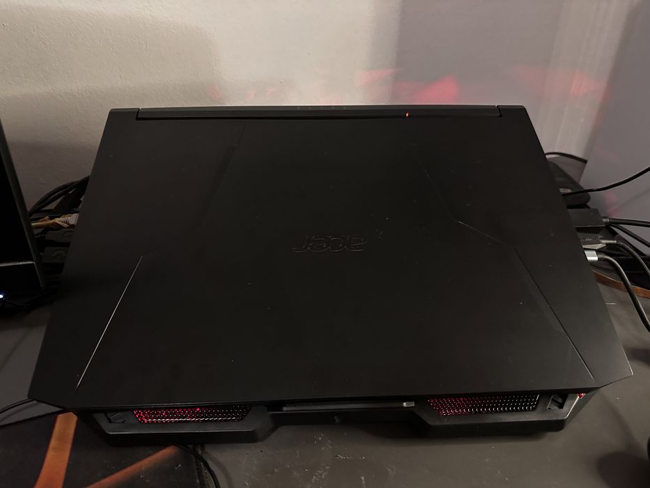 Лаптоп NITRO 5 I7 3060 Гаранционен