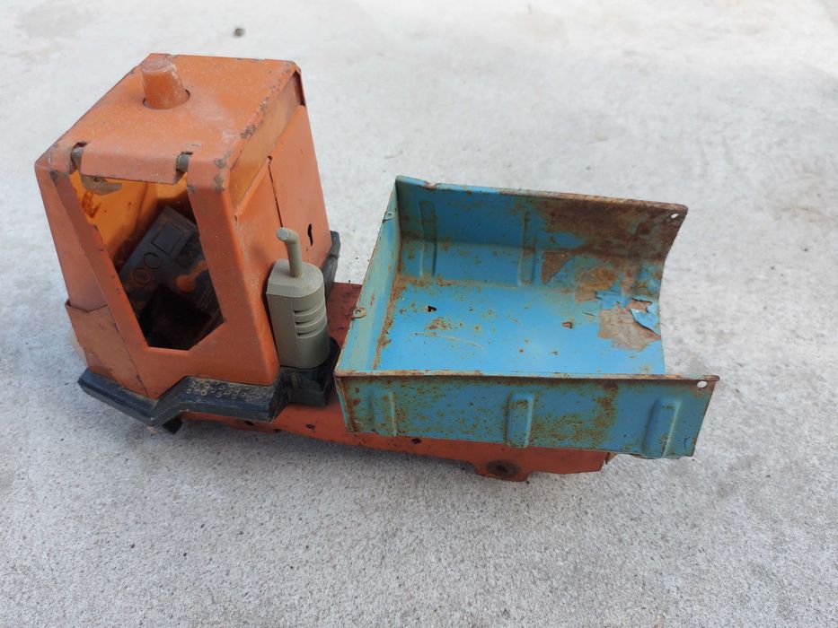 Ретро СОЦ децко камионче метално