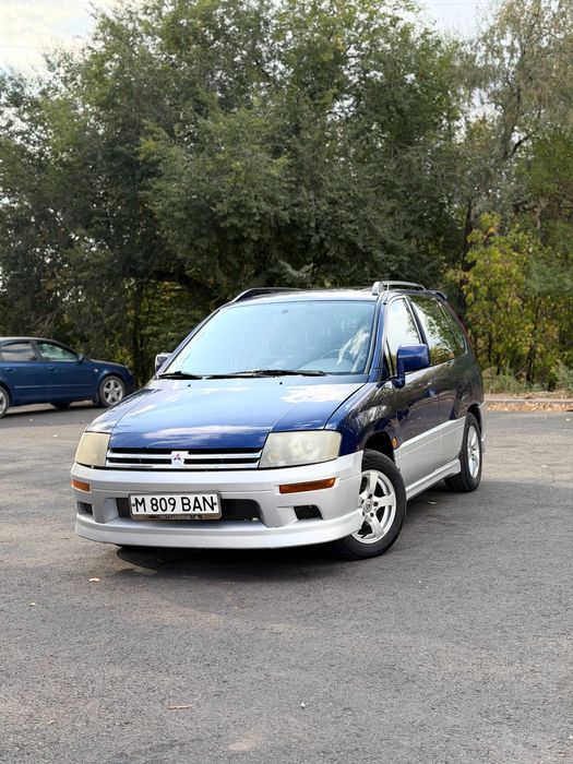 Mitsubishi Space Runner 1999 2.4 АКПП — 18 лет в одних руках.