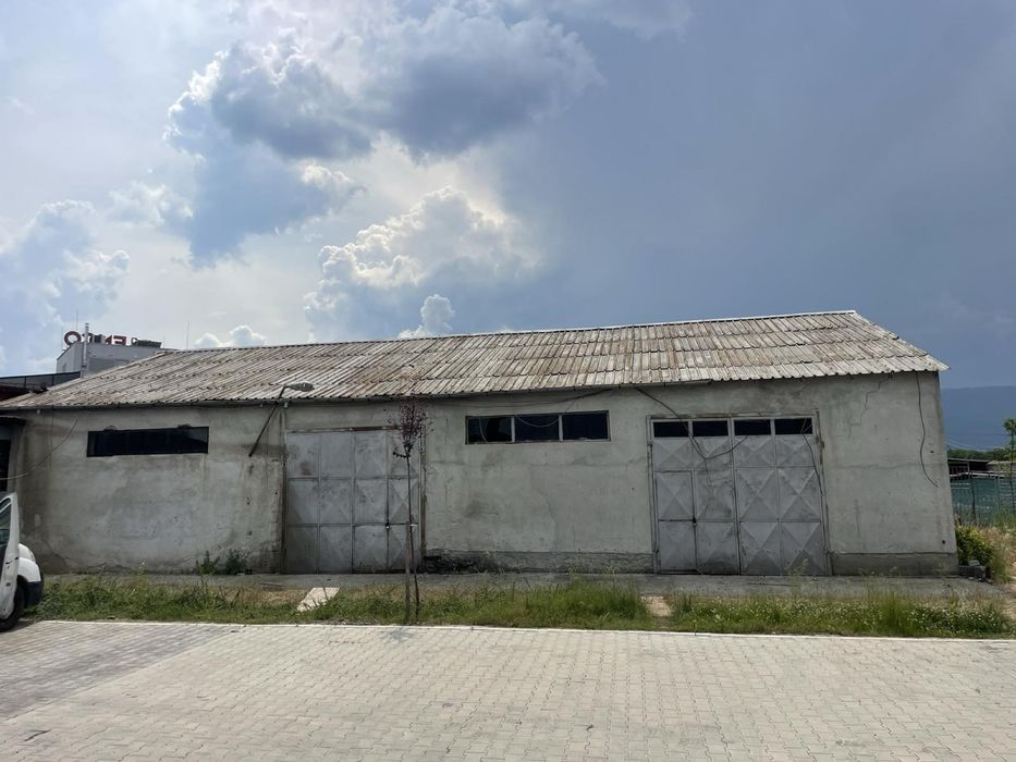 Продава се Промишлена сграда в София, в.з. Врана - Лозен - 300 кв.м за 26 €/кв.м - Снимка #1
