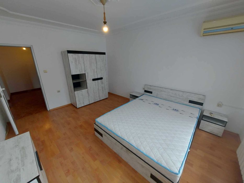 Дава се под наем Двустаен апартамент в Търговище, Център - 78 кв.м за 280.5 € - Снимка #6