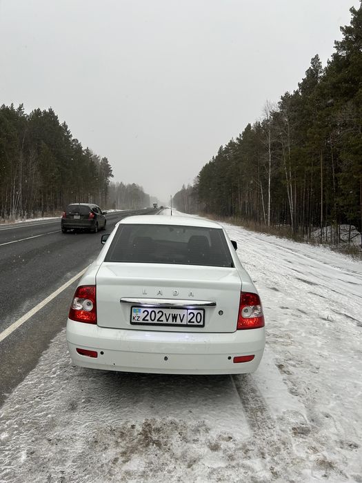 Продам машину приору