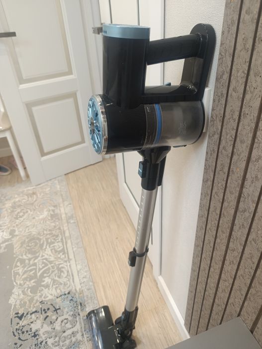 Продам пылесос с зарядкой