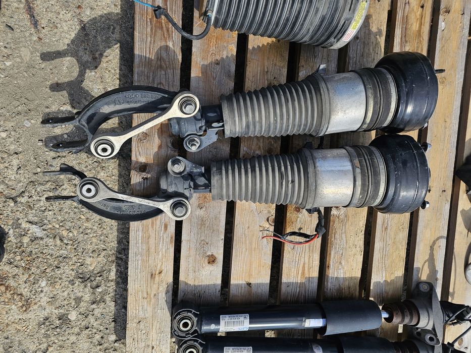 Въздушни възглавници, амортисьори за Audi A4 c7 4G