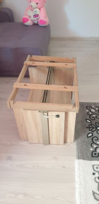 Masă de bucătărie reglabilă
