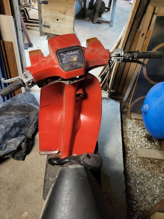 Продавам  скутер Хонда ретро 1971г