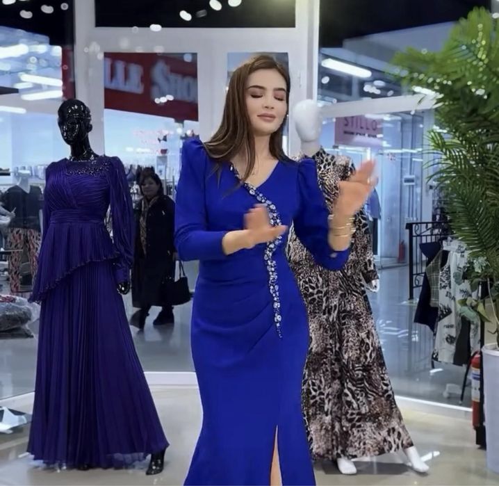 Продам вечерние платья