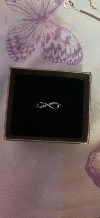 Сребърен пръстен тип безкрайност.Със сертификат