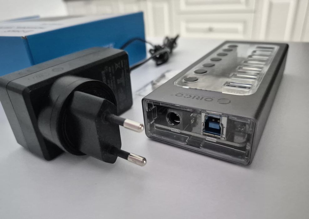 USB хаб ORICO 7 портовый концентратор USB 3.0
https://orico-russia.ru