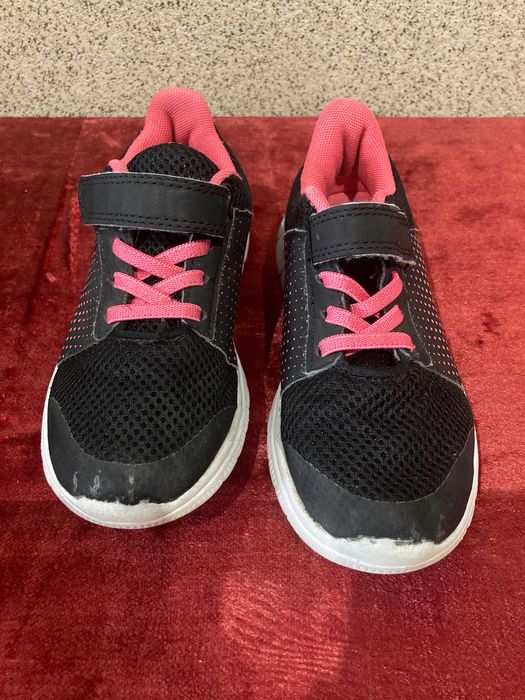 Детски боти, маратонки, чехли, цвички  31 номер