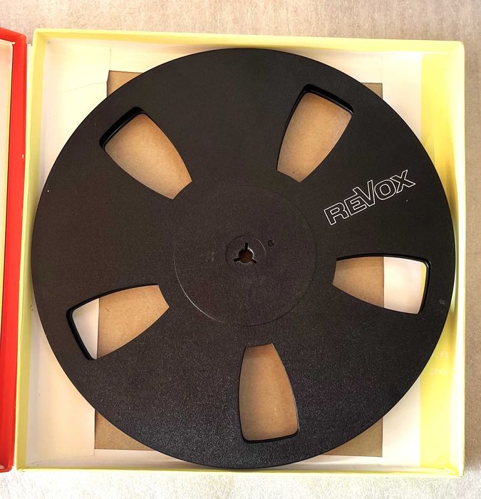 Benzi magnetofon cu role metalice 26,5