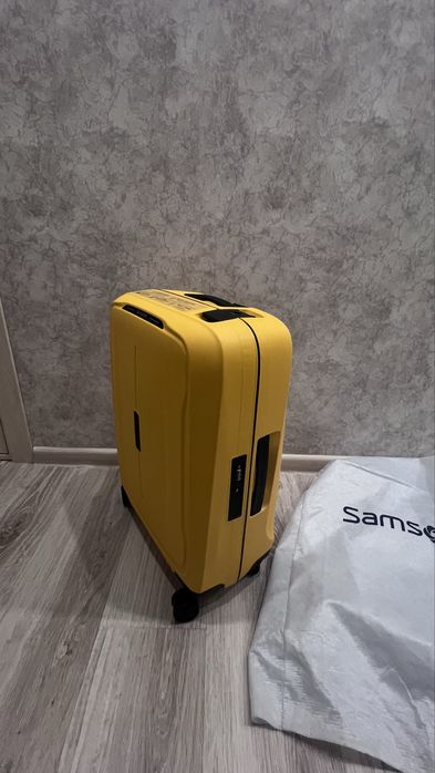 Продам чемодан samsonite original