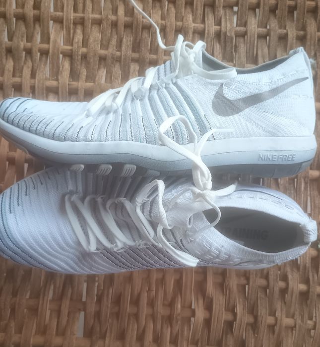 Маратонки Nike free