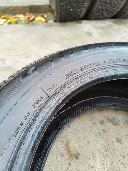 205х60 R16 Bridgestone зимние шины