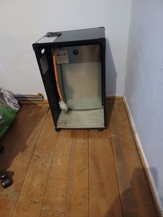 Soba de incalzit , pe butelie butan,cu regulator,ceas