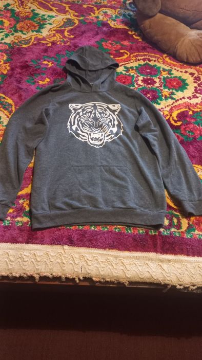 Сив суитчър за момче.