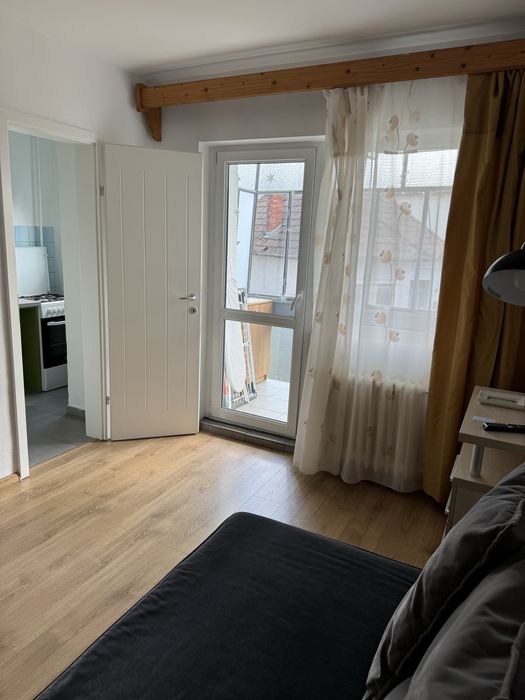 Dau in chirie garsoniera