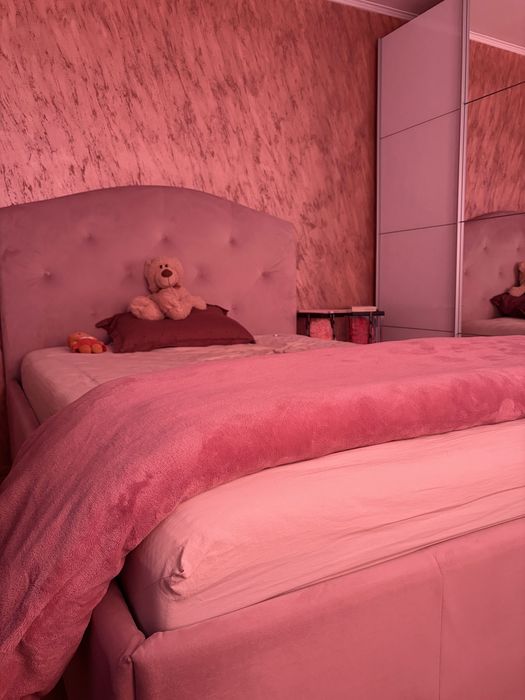 Pat matrimonial tapițat + saltea, de vânzare