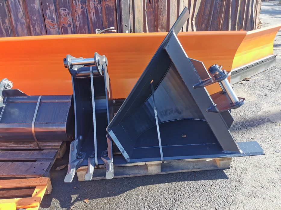 Cupa rigola buldoexcavator si excavator