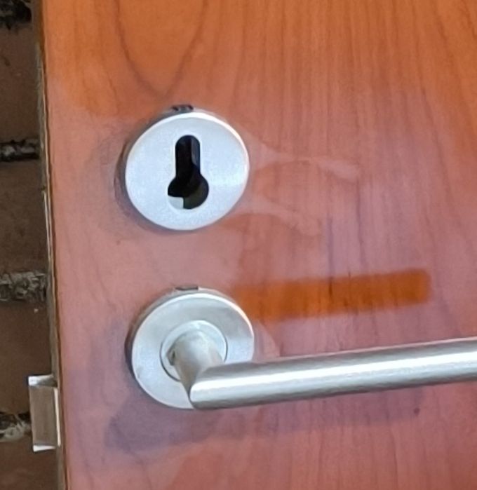 Интериорни врати