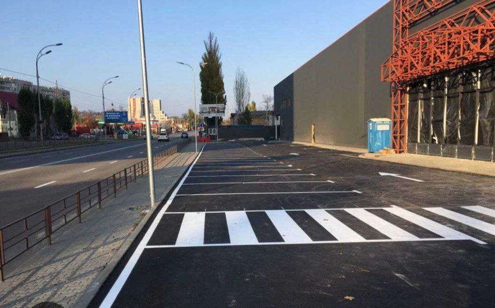 Дорожная разметка стоянки , парковки и другие Yul chiziq stoanka