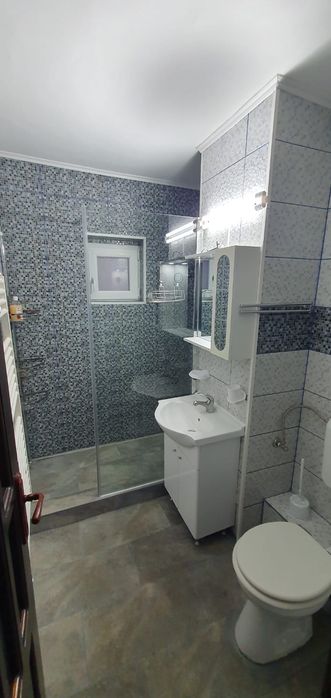 Închiriez apartament 3 camere Aradului vest