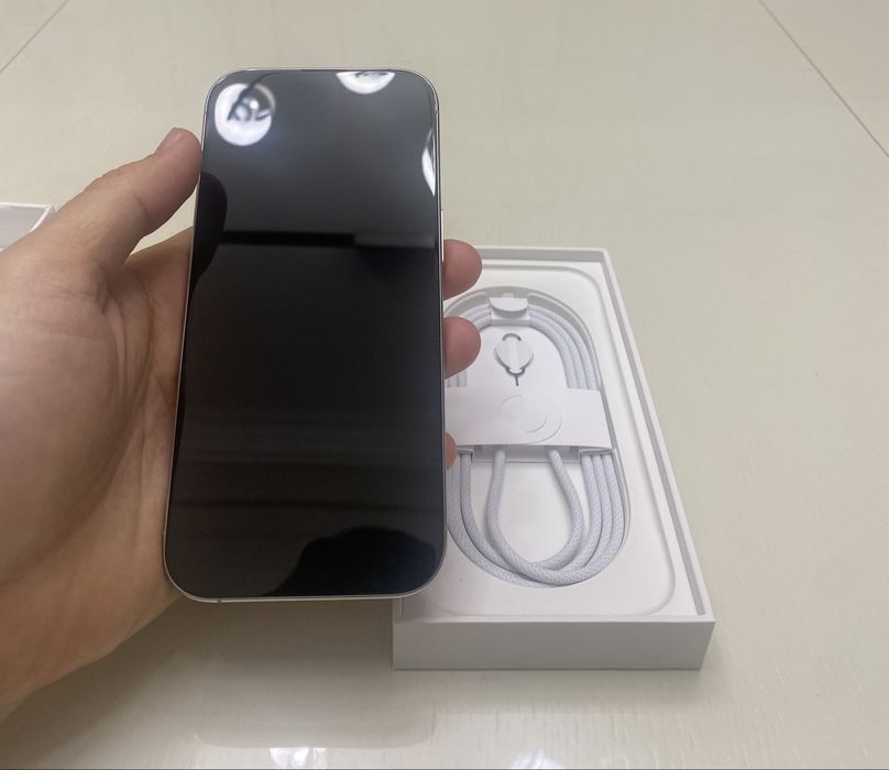 Iphone 16 pro белый