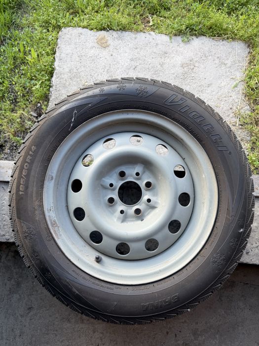 Комплект дисков с шинами