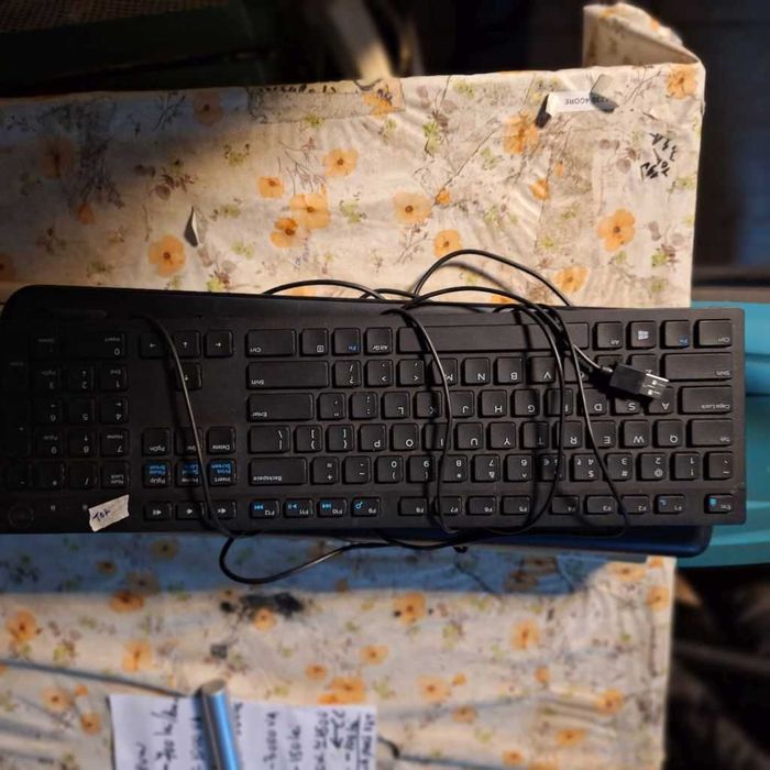 Tastaturi USB Microsoft şi Dell, cu fir