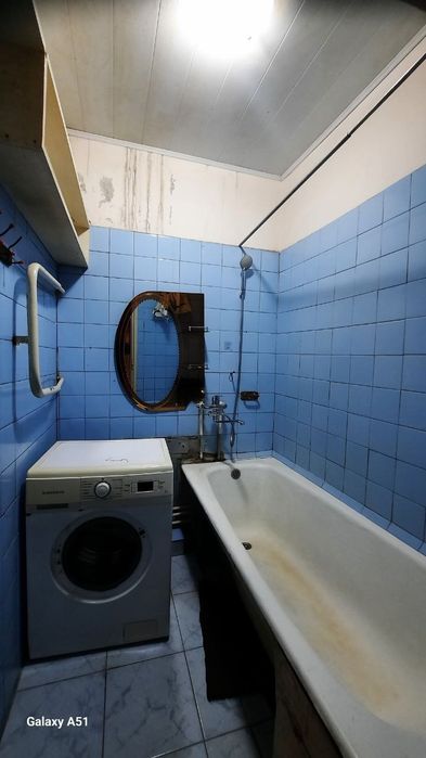 Сдаётся на Юнусабаде -17 2/2/4 передано в 3 комнатную