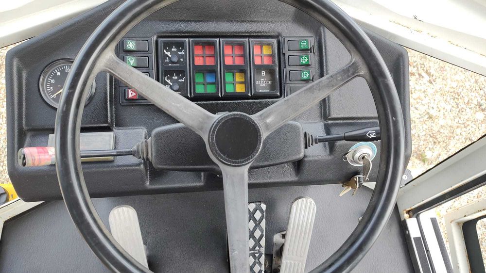 Buldoexcavator  IMECA,greutate 4 tone