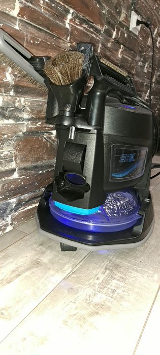 Прахосмукачка. РЕЙН.БОЛ