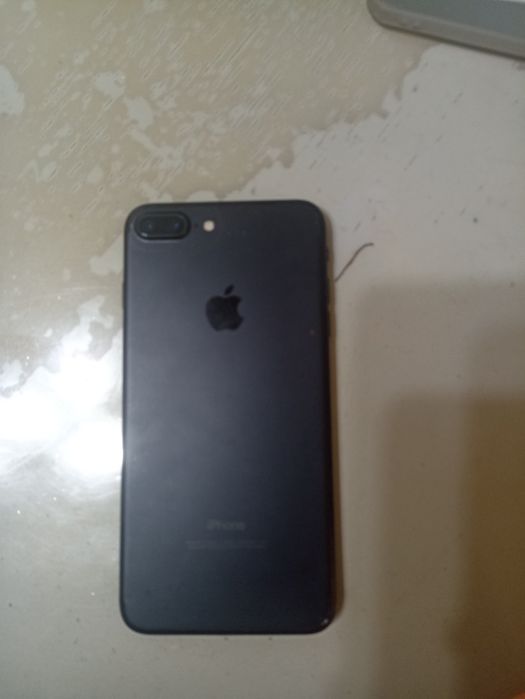 Айфон 7+ 128гб  в идеале