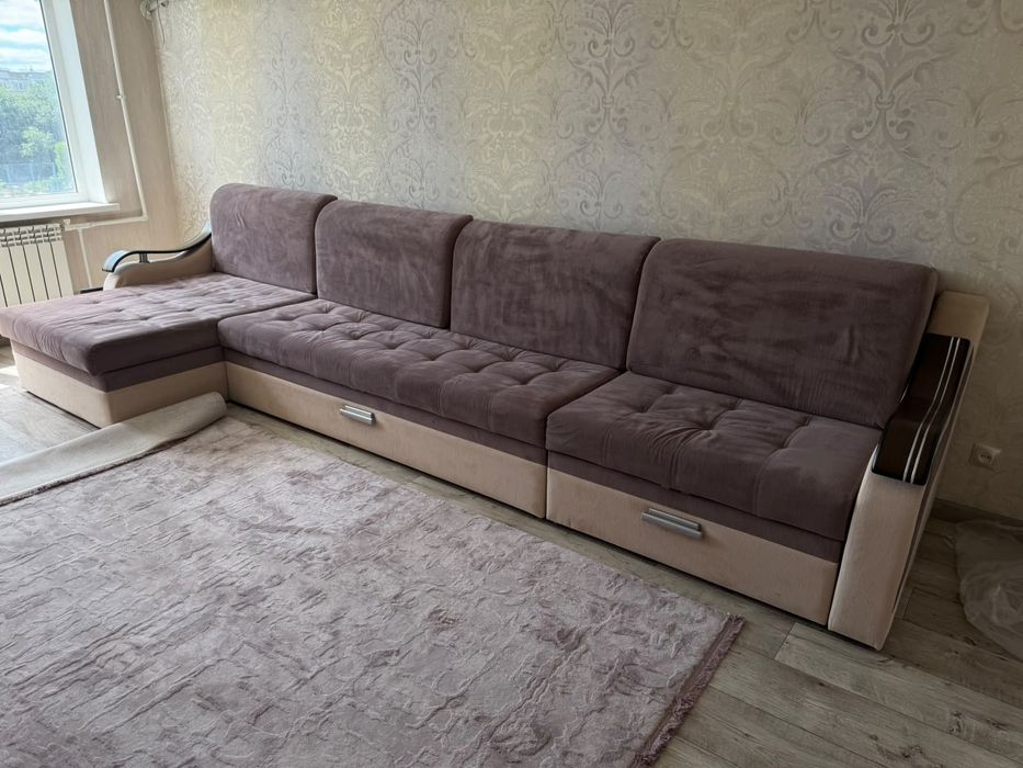 Продам Диван в хорошем состоянии