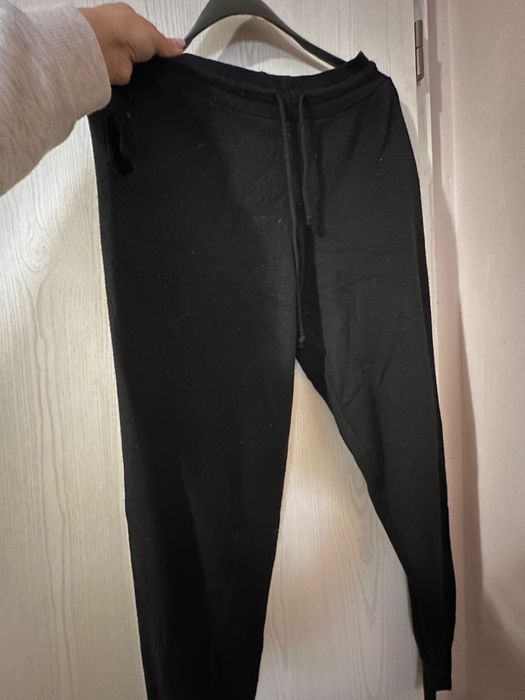 Продавам рокля и дамски екип